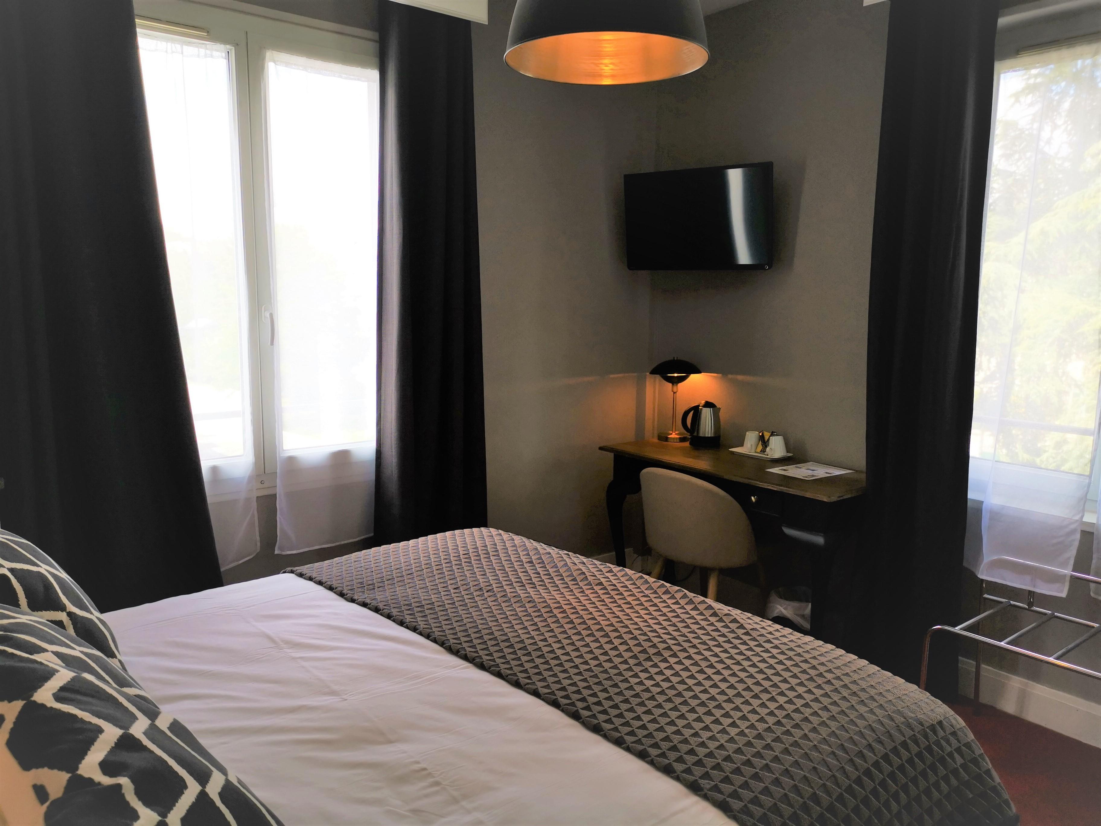 Le Boeuf Couronne - Hotel & Restaurant Chartres- Logis Hotels Exteriér fotografie